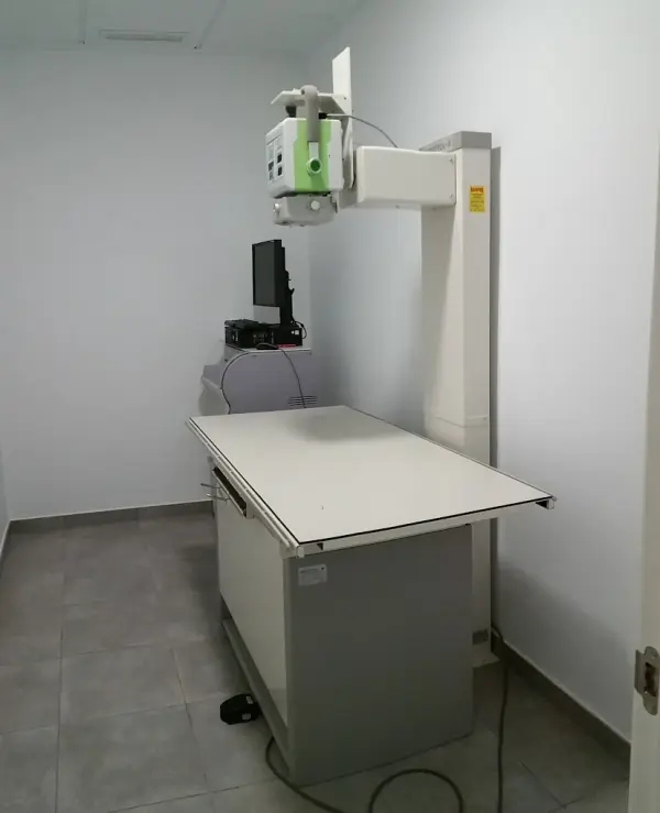 Sala de rayos X digital de la clínica
